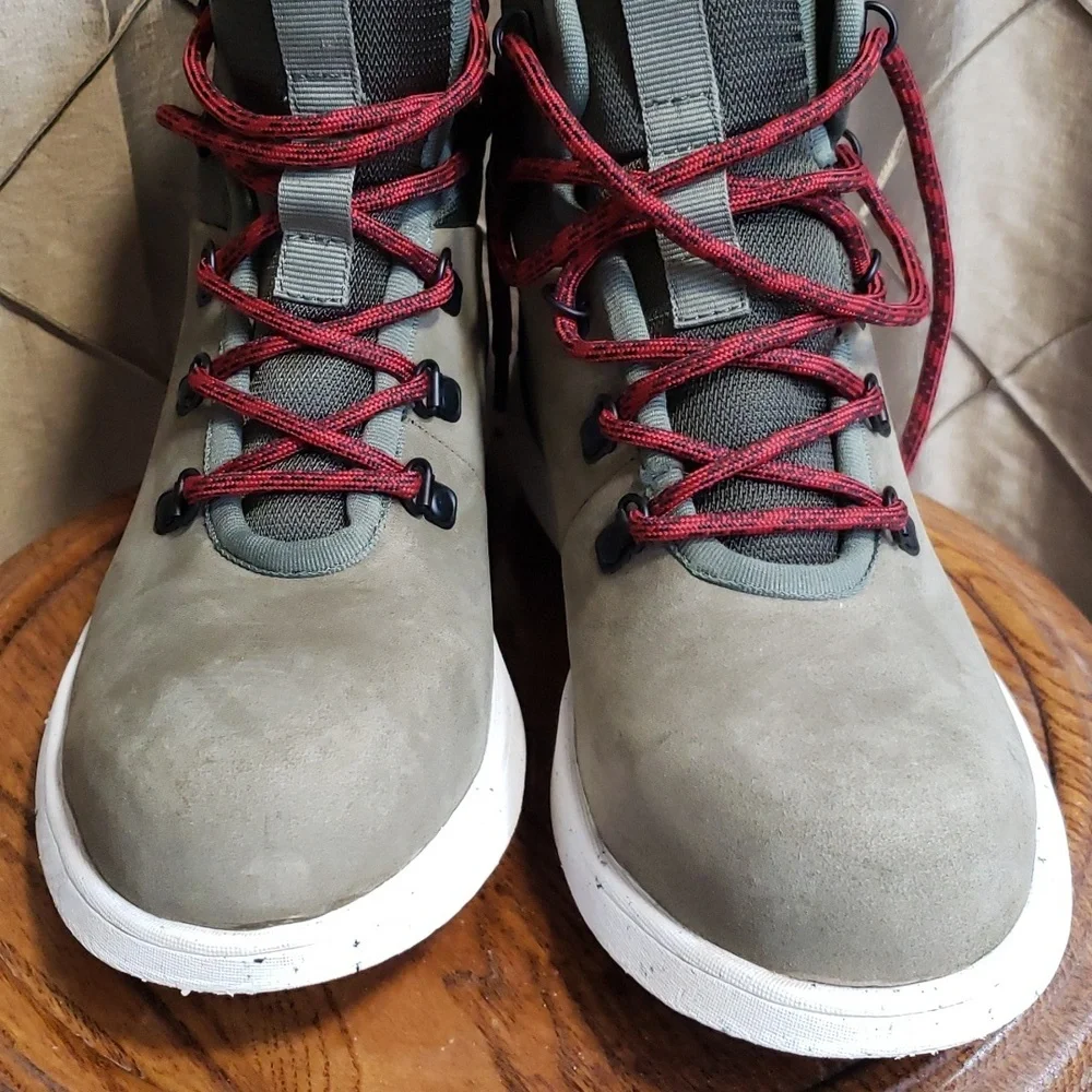 EUC- Bogs ‘Cypress Lace’ Waterproof Work & Safety Boots